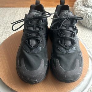 Nike black casual shoes